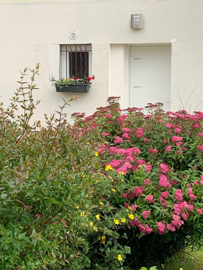 Les Combes Terrasse 01340 Etrez *